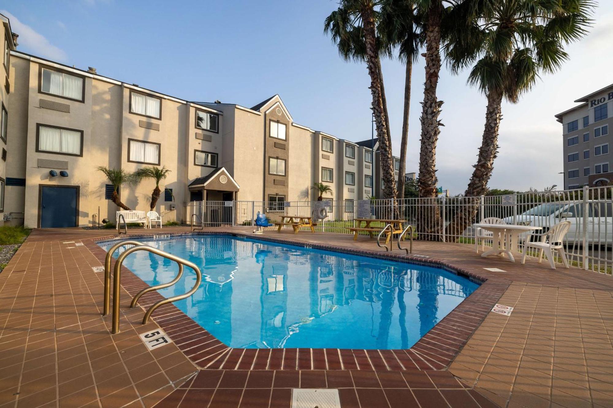 Motel 6-Mcallen, Tx - East Exterior photo